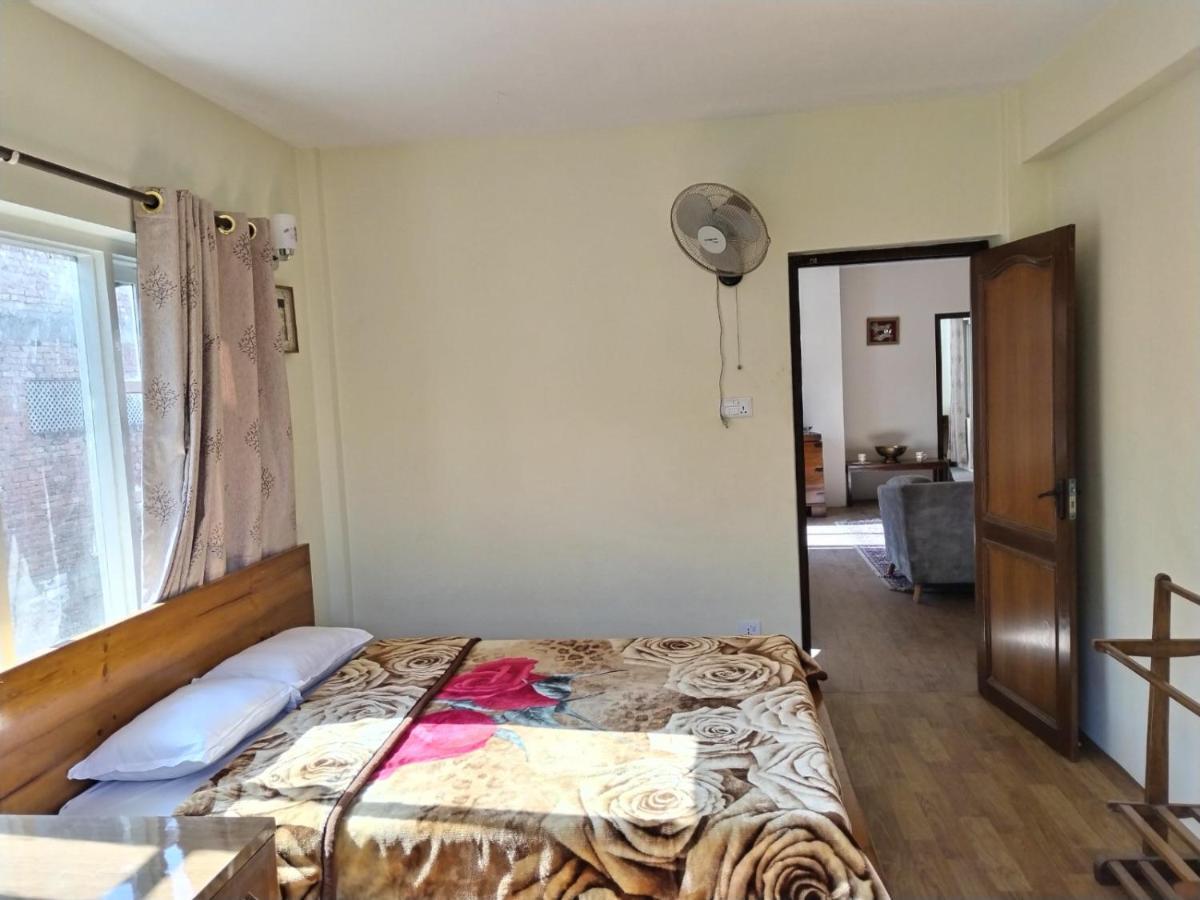 Rooftop Studio And 2Bhk Apartments In Kathmandu'S Most Happening Place Exterior foto